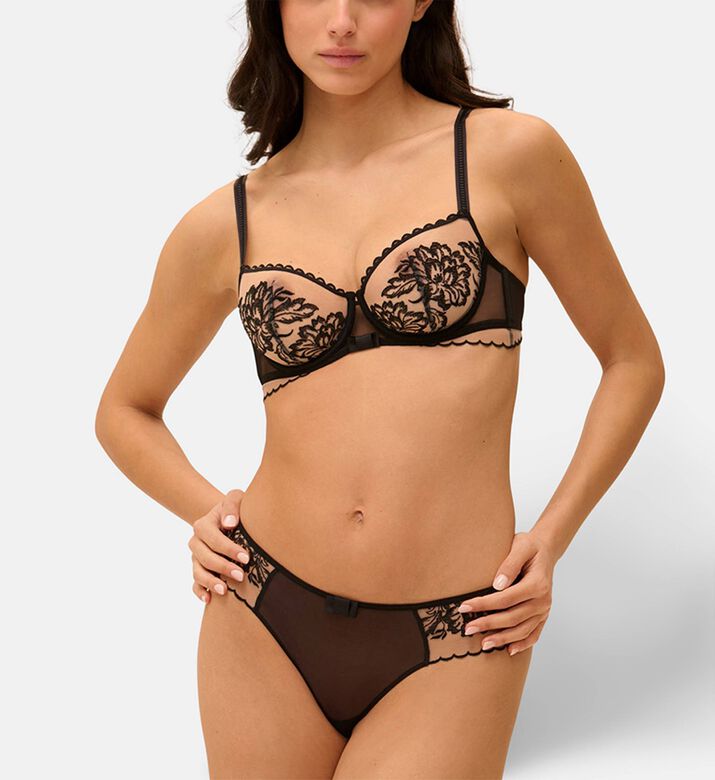 Simone Perele Demi-cup Embroidered Bra, Model View