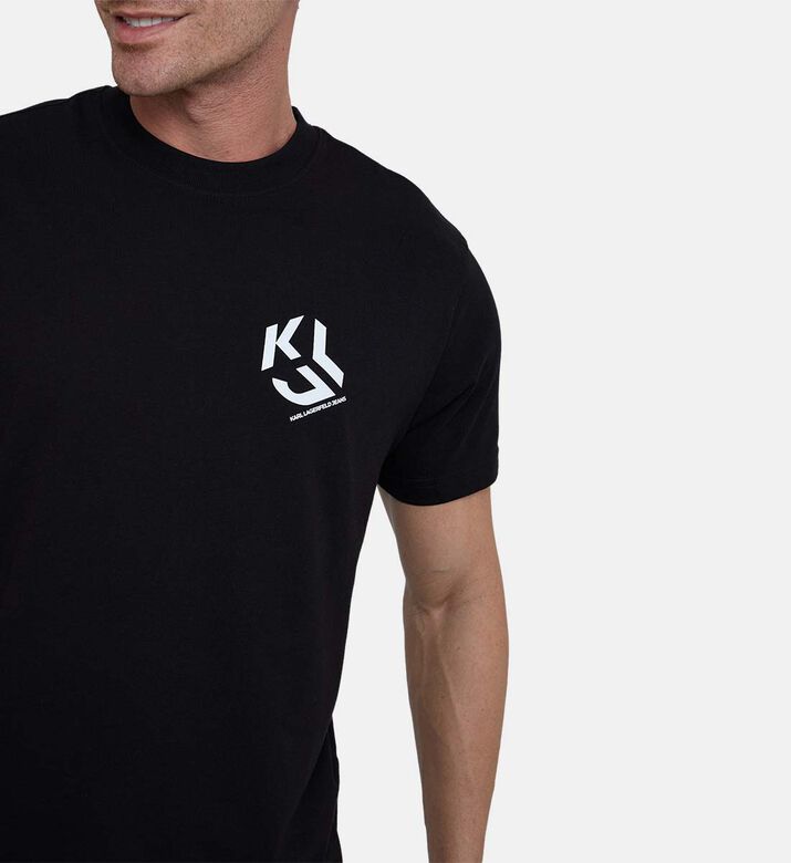 تيشيرت بنقشة أحرف العلامة