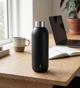 Stelton Keep Cool Drinking Bottle, Model View