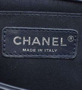 Chanel Preowned Chanel Quilted Leather Boy Flap Bag, Packshot View