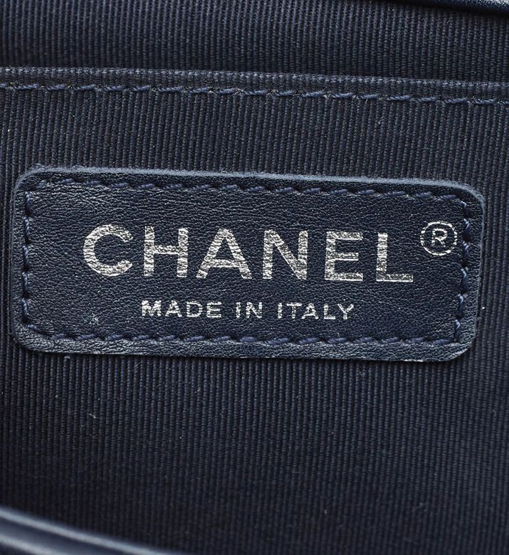 Chanel Preowned Chanel Quilted Leather Boy Flap Bag, Packshot View