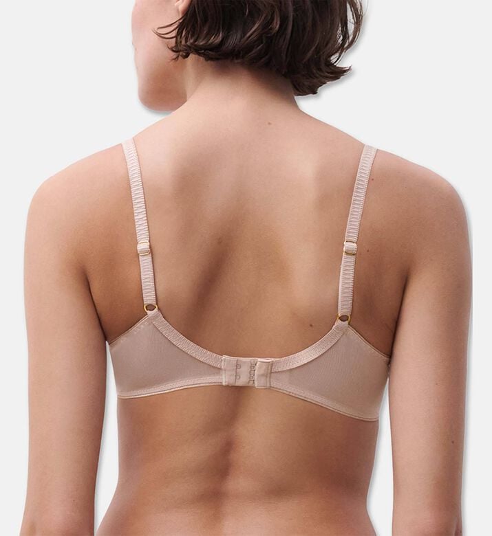 Chantelle Bra, Model View