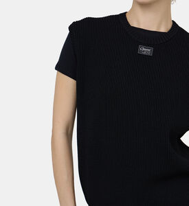 كنزة منسوجة مزين برقعة لوغو أمامية