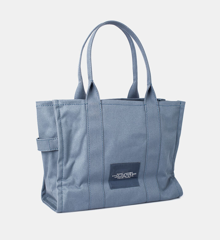 حقيبة يد كبيرة ملونة