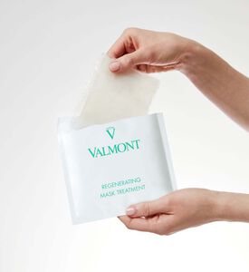 علاج قناع مجدد للبشرة