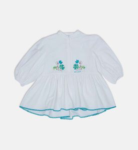 بلوزة مطرزة بأزهار