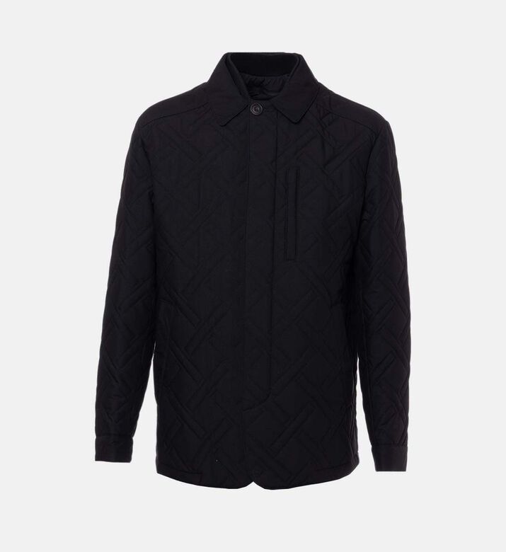 جاكيت بياقة واسعة ومبطنة بنمط الماس