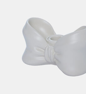 مزهرية دائرية وليريسين بتفاصيل بشكل عقدة