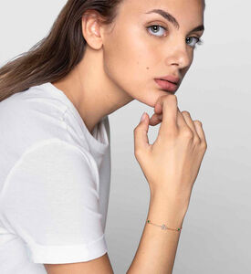 سوار فيتا ليف