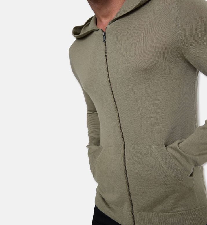 Zadig et Voltaire Card Clash, Model View