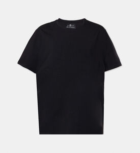 تيشيرت كلاسيكي بياقة مستديرة