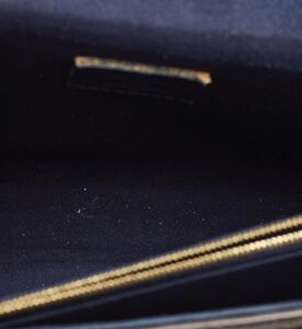 حقيبة فيكتوار لويس فويتون بنقشة العلامة وجزء أزرق داكن مملوكة مسبقًا