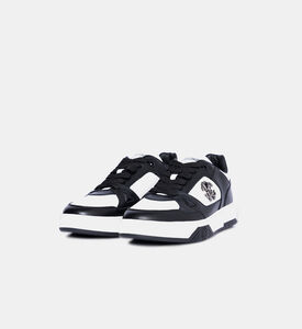 حذاء رياضي جلدي بأربطة