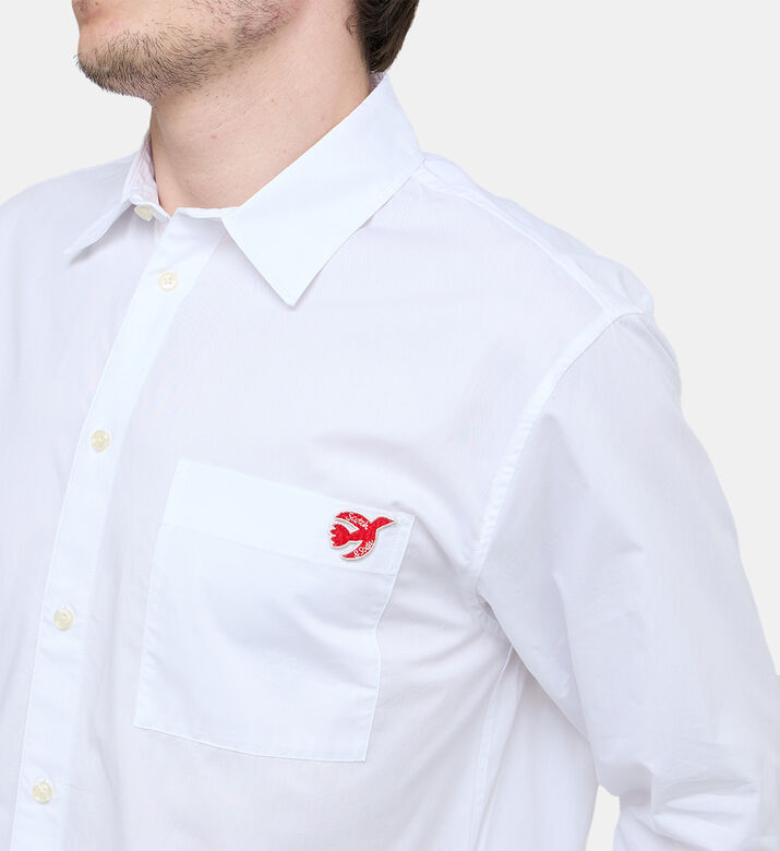 تيشيرت بصف أزرار بتطريز طائر السلام