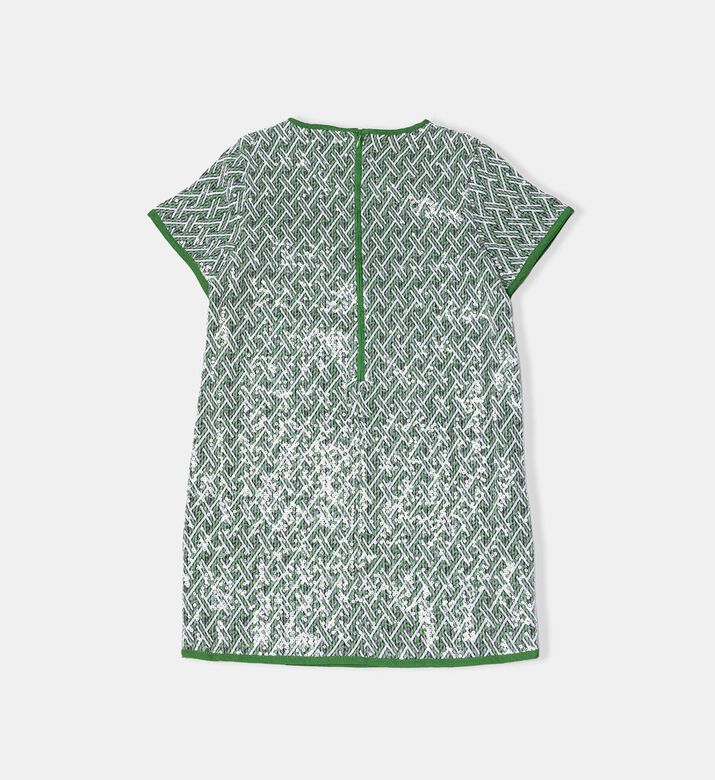 فستان بأكمام قصيرة واسع برقعة شعار