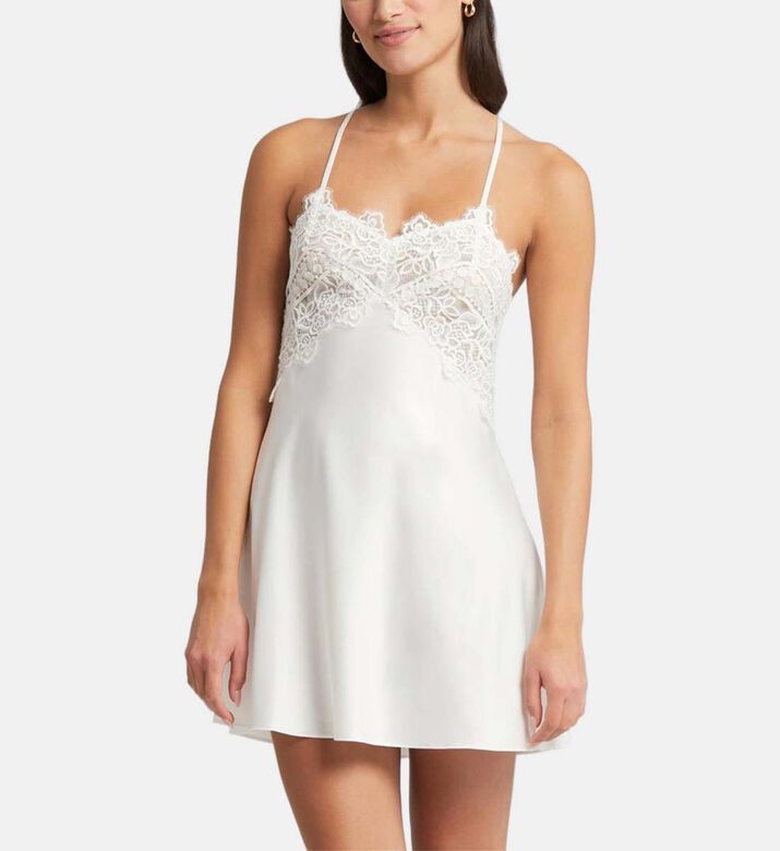 غطاء بياقة بشكل في بتفاصيل دانتيل