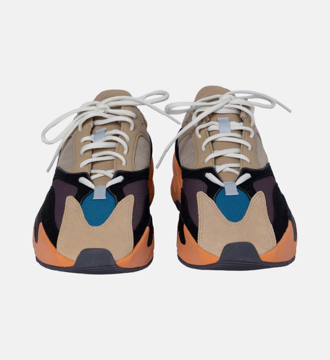 Adidas yeezy deals 700 dubai