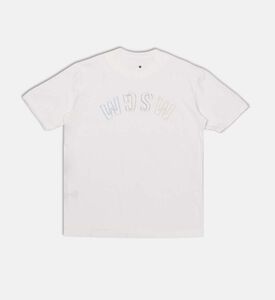 تيشيرت قصير الأكمام بطبعة شعار