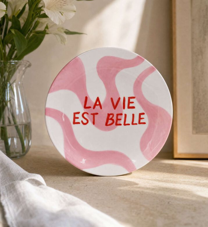 Que Rico Ceramic Graphic Design Round Plate, Model View