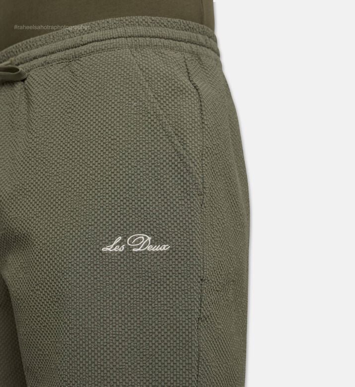 Les Deux Drawstring Closure Regular-fit Shorts, Green, Xl, Model View