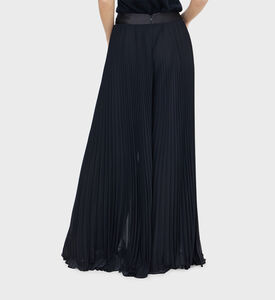 Wide-legged Flared Pleated Pants
