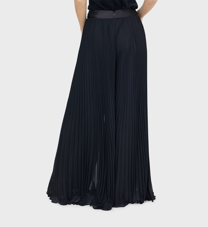 Wide-legged Flared Pleated Pants