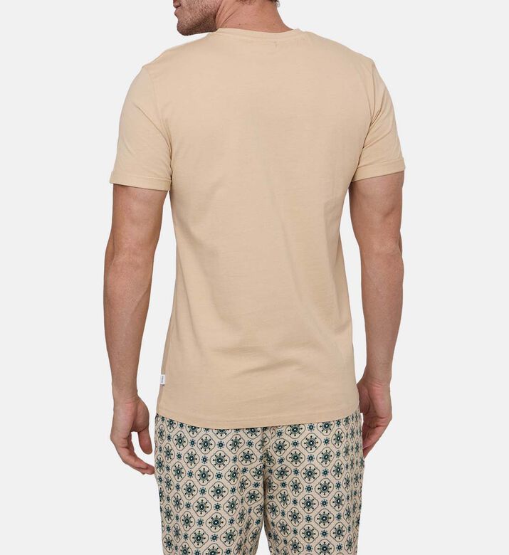 تيشيرت نورغارد قصير الأكمام بشعار متباين