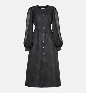 فستان بأكمام طويلة شفافة