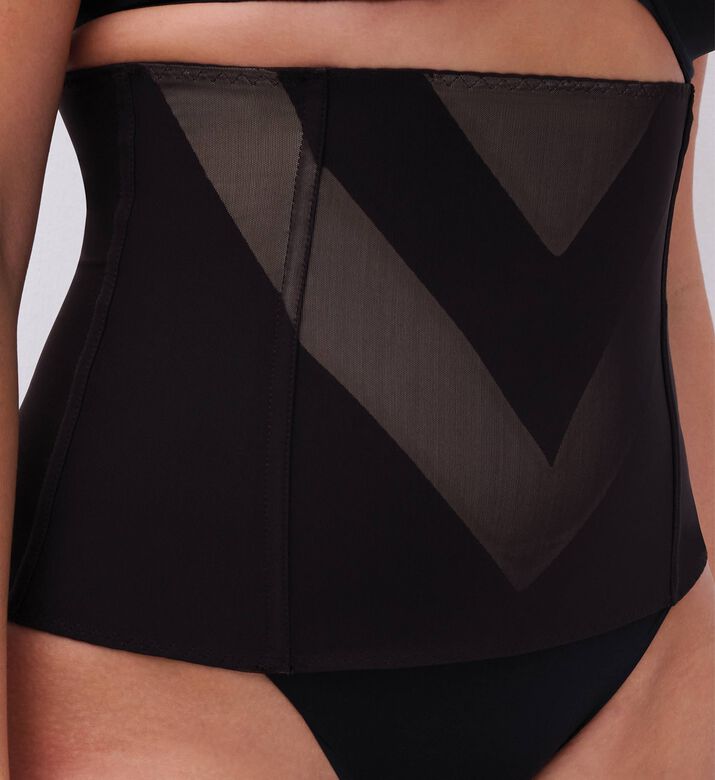 Chantelle Structured Shaping Cincher, Black, M, Model View