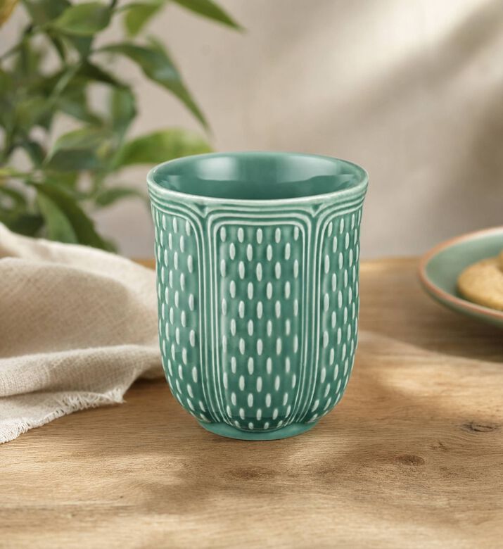 Gien Lagon Embossed Tea Cup, Model View