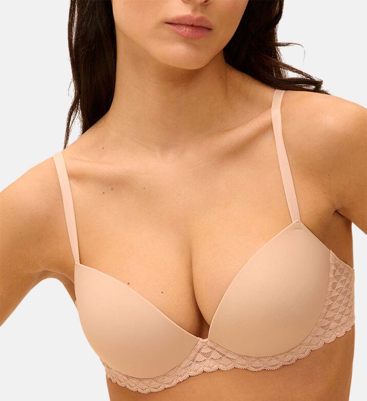 Simone Perele Bra, Nude, 100, D, Model View