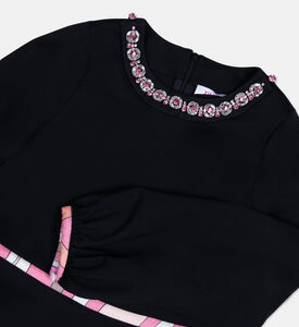 فستان من الصوف البكر بياقة مطبوعة