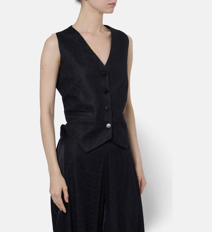 BARG Structured Slim-fit Vest, Model View