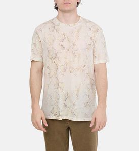 تيشيرت بياقة مستديرة وطبعة ثعبان