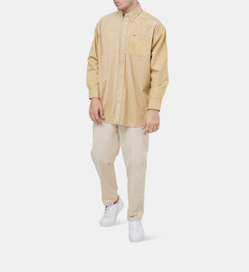 قميص بياقة بأكمام مختلفة