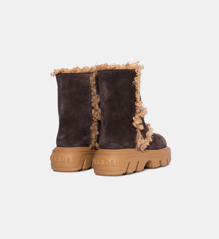 جزمة بطول الكاحل سويد