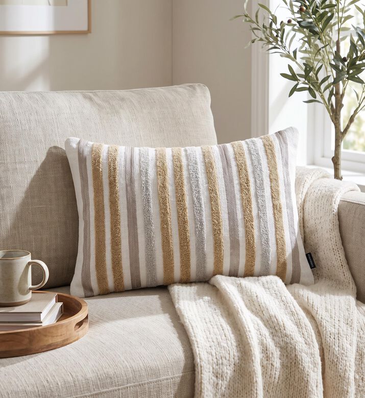 Home Deco and More Poppel Cotton Rectangular Filled And Vaccumed Cushion, Packshot View