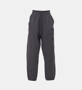 بنطال رياضي بتطريز شعار ورباط خصر