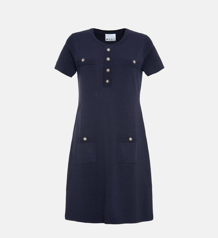 فستان واسع بأكمام قصيرة