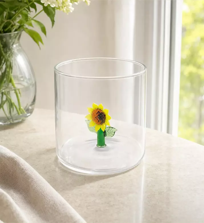Wd Lifestyle Sunflower Borosilicate Tumbler, Model View