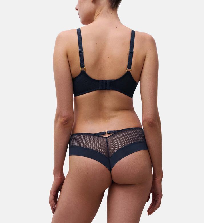 Chantelle Bra, Model View