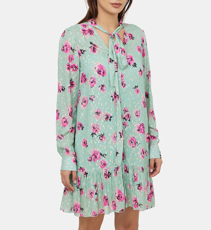 فستان بطبعة أزهار بألوان مائية