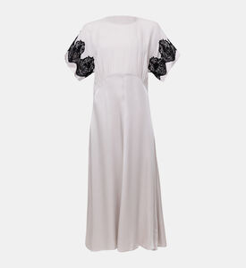 فستان متوسط واسع بإضافات دانتيل