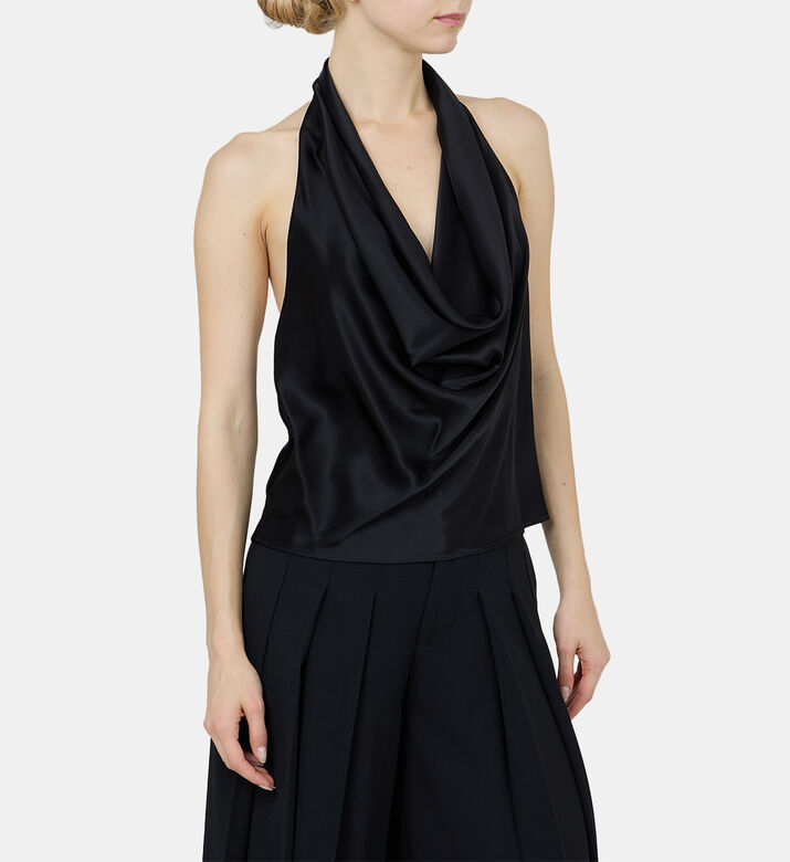 بلوزة أيانا قصيرة بياقة ملتفة حول الرقبة