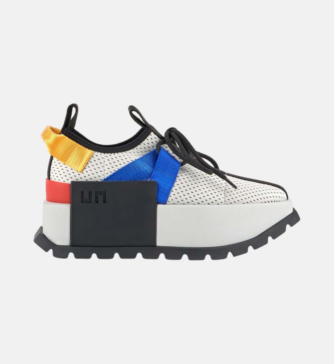 United 2024 nude sneakers