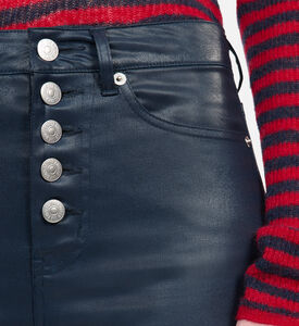 بنطال جينز ضيق بأزرار بتأثير جلد