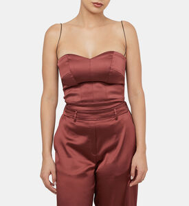 تمتد دوقة الساتان بوستير