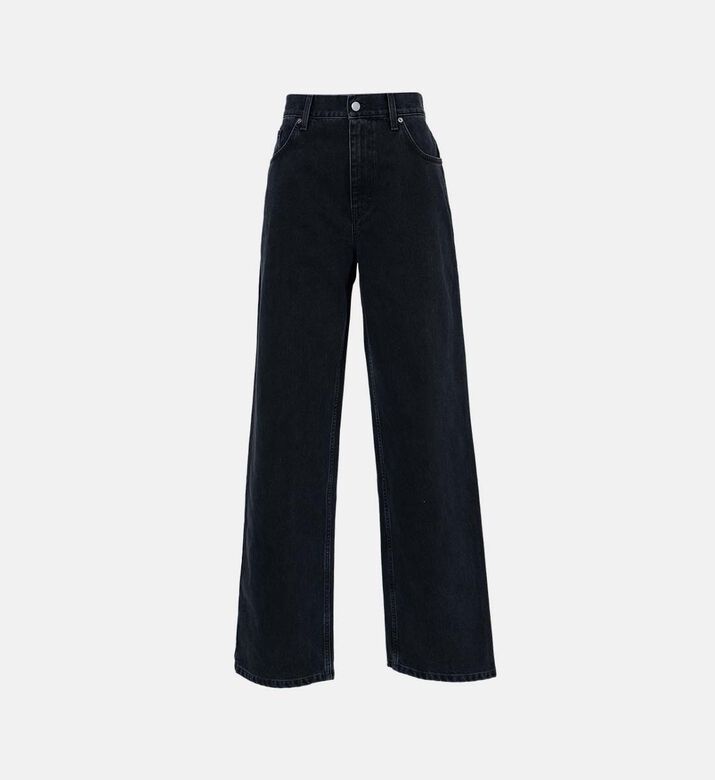 جينز زاين بقصة مريحة