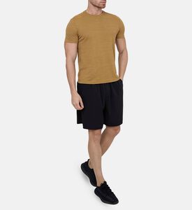 تيشيرت بجلد مدمج سريع الجفاف