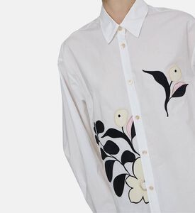 قميص مطرز بأزهار